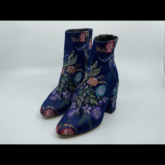 Boots - Picture 2 of 4